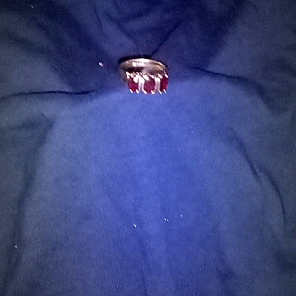 3 stone garnet avon ring